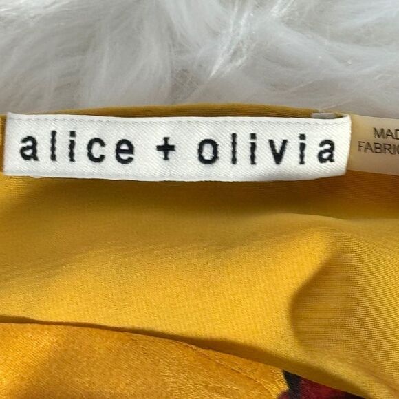 Alice + Olivia Shera Off Shoulder Yellow Floral Bell Sleeve Top Sz XS - Picture 6 of 9